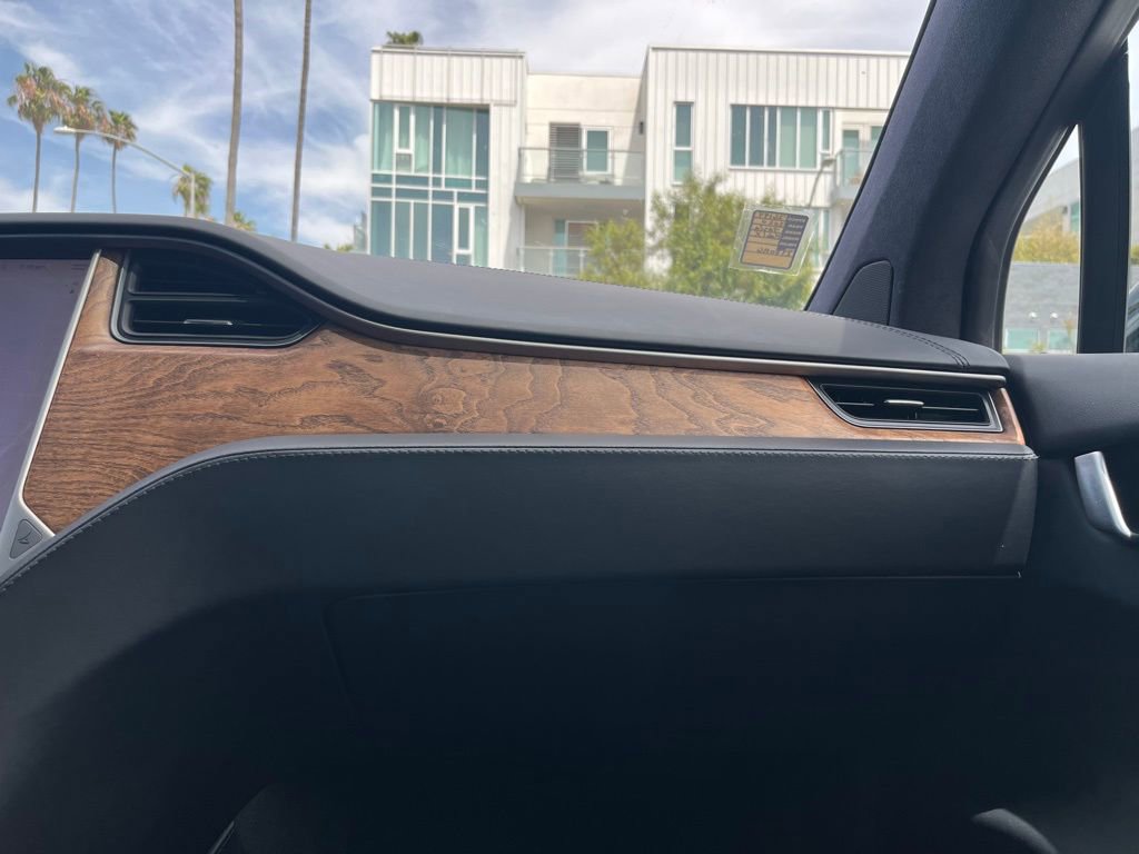 2020 Tesla Model X Long Range