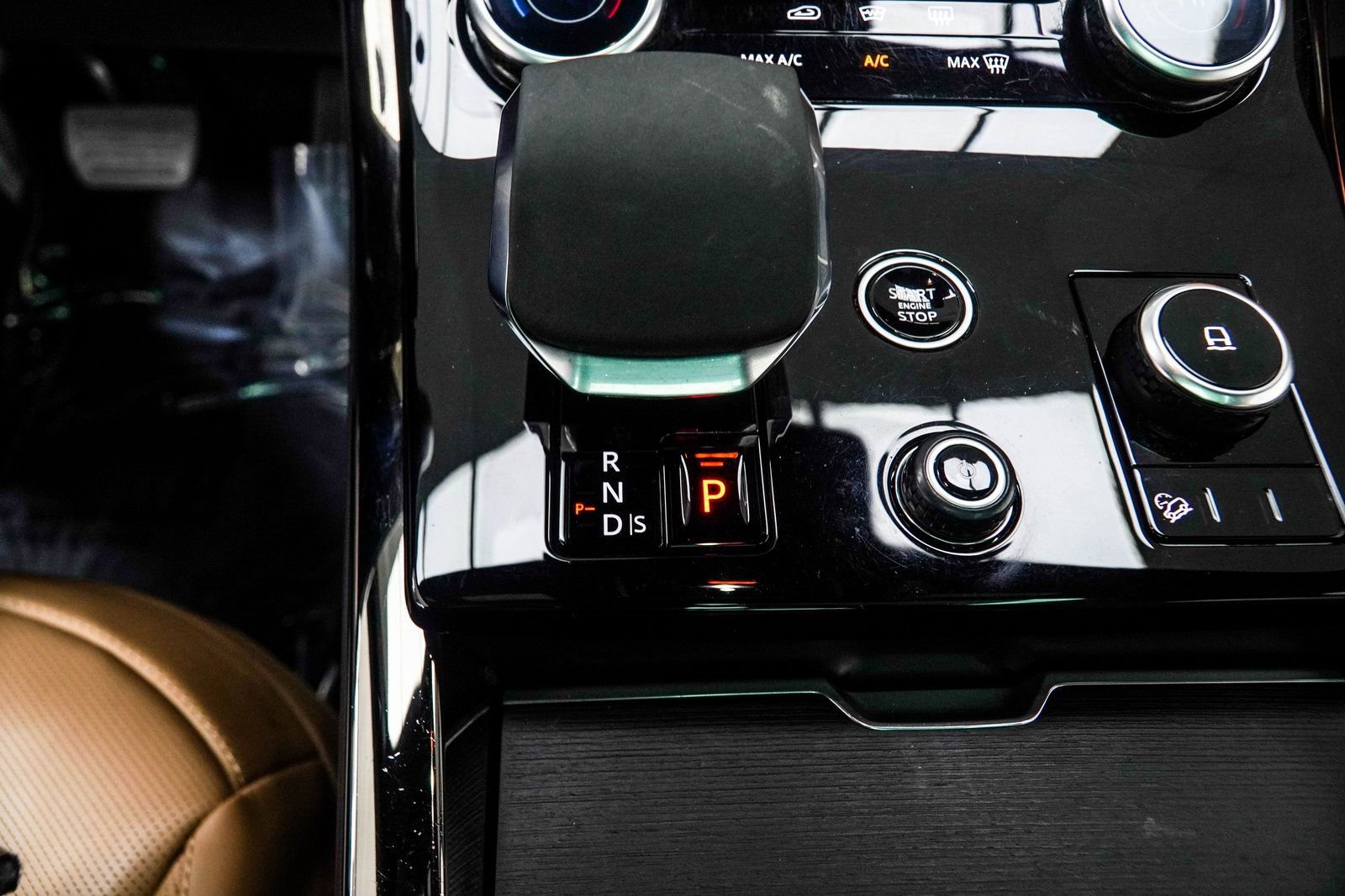 2023 Land Rover Range Rover Sport SE