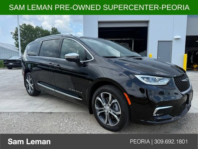 Used 2026 Chrysler Pacifica Pinnacle