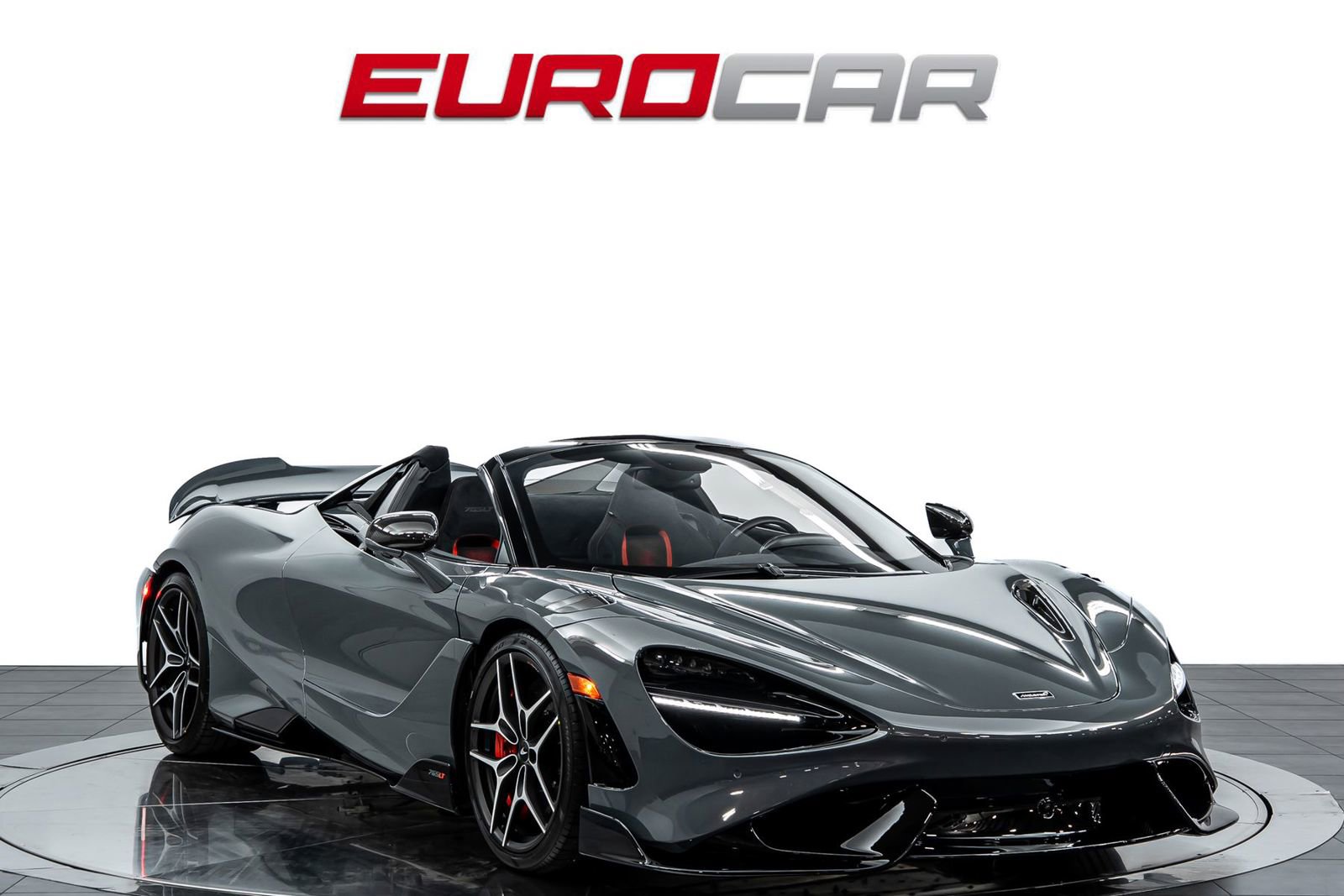 Used 2022 McLaren 765LT photo 9