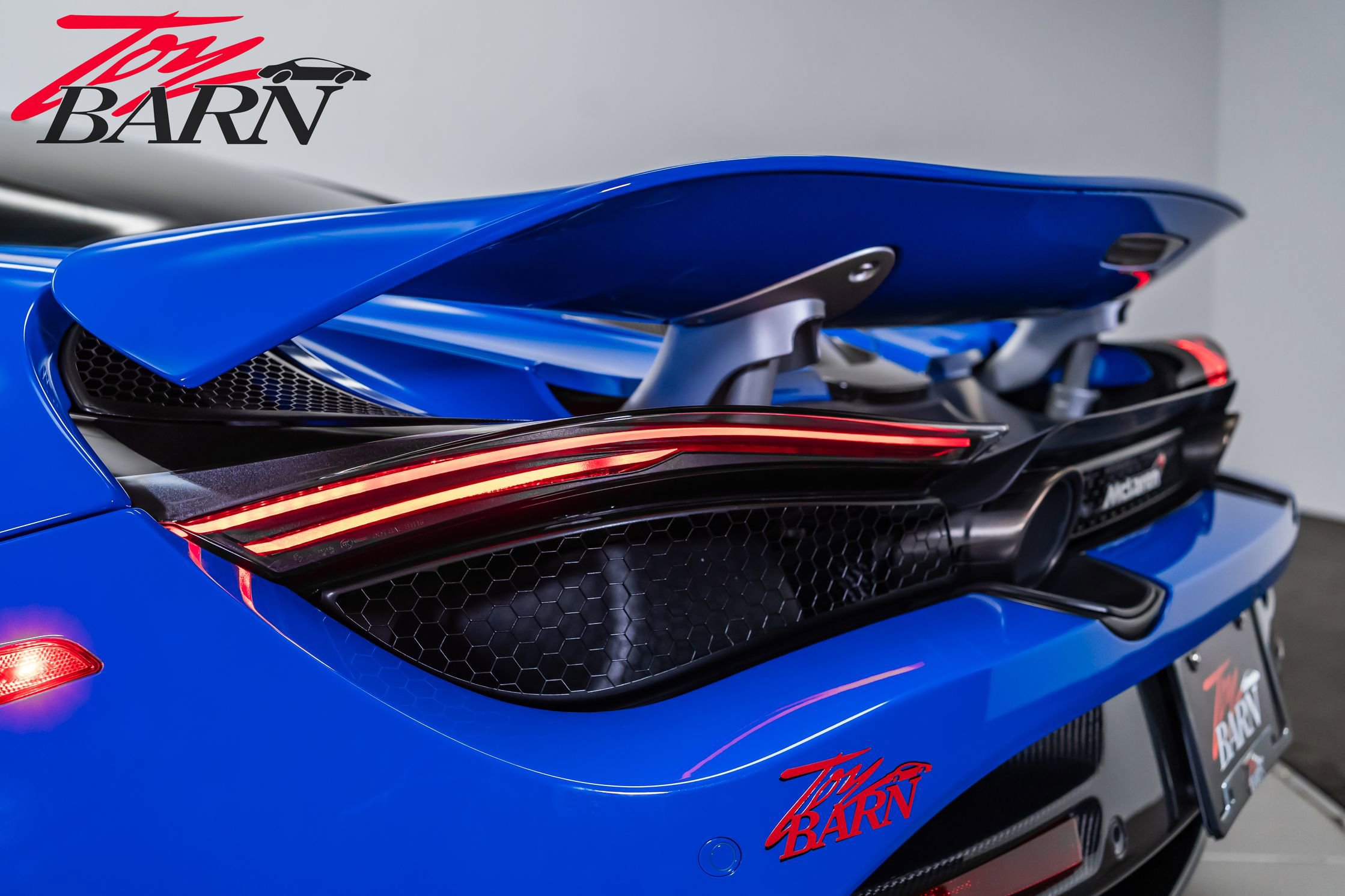 Used 2018 McLaren 720S Performance photo 13