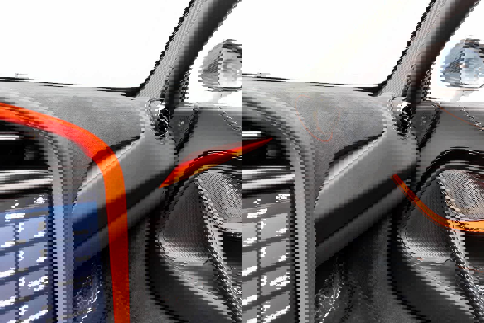 Used 2022 McLaren 720S Spider photo 30