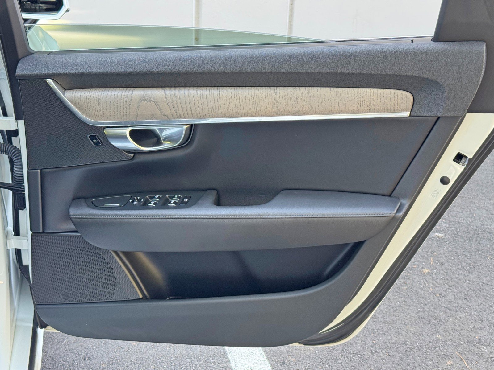 2023 Volvo S90 B6 Plus