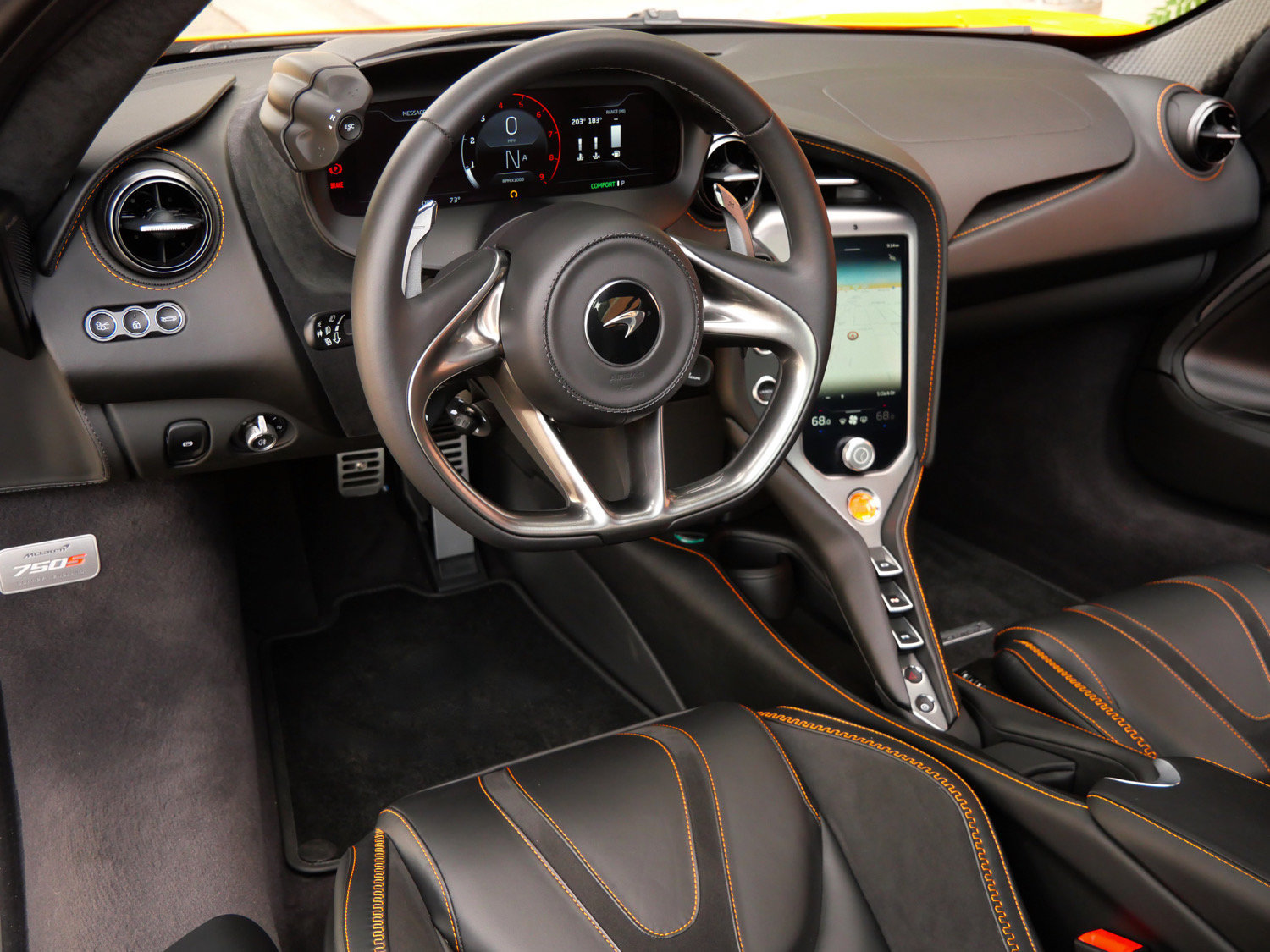 Used 2025 McLaren 750S photo 8