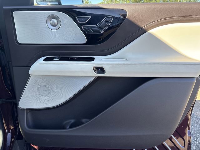 2022 Lincoln Aviator Black Label