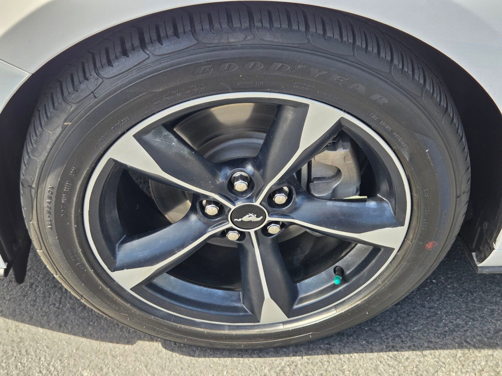 2020 Ford Mustang Coupe