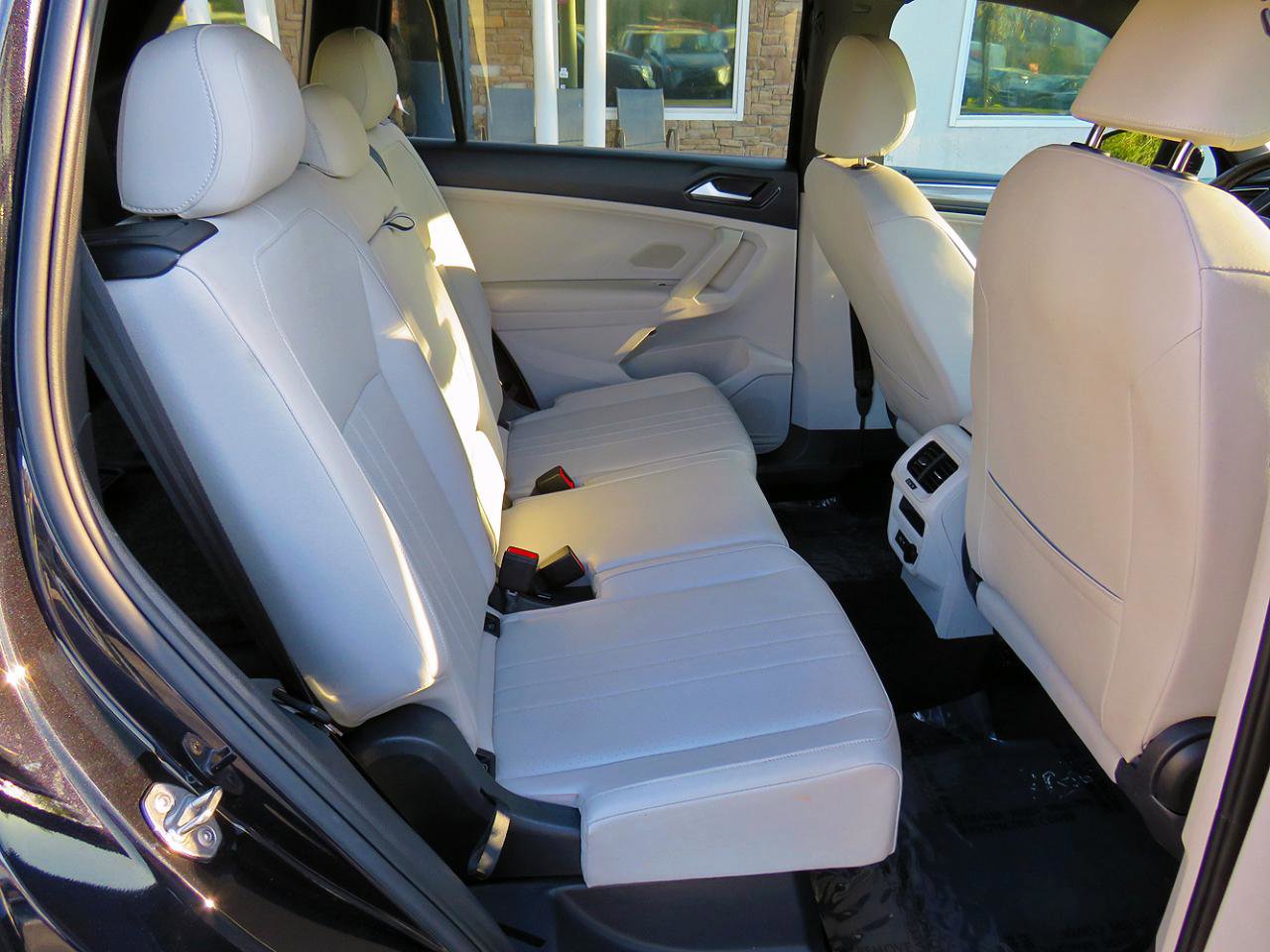 2023 Volkswagen Tiguan SE R-Line