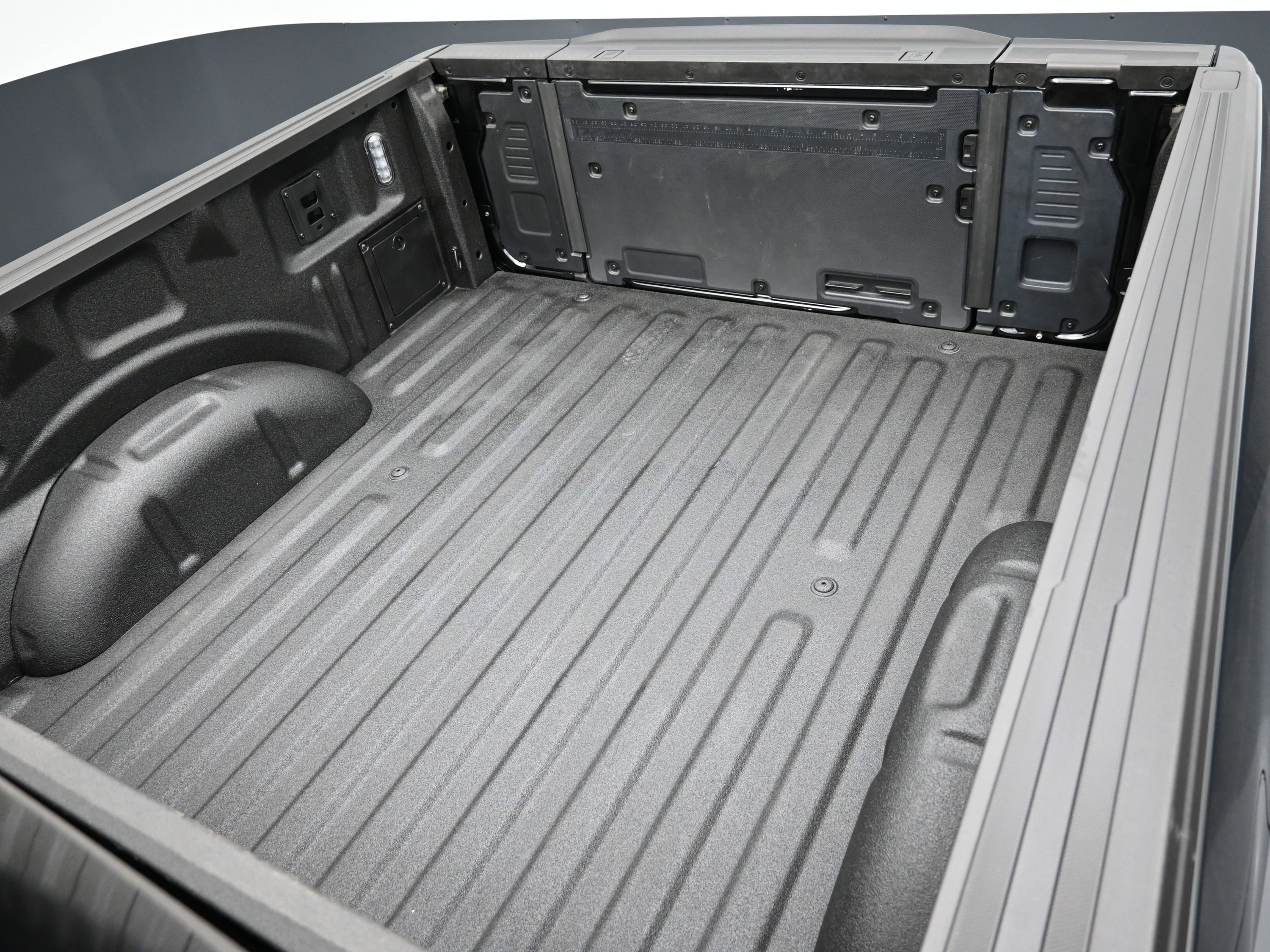 2025 Ford F150 Platinum