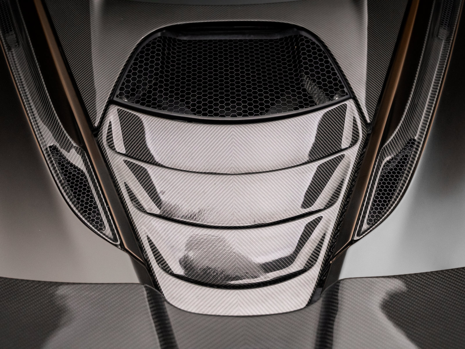 Used 2018 McLaren 720S Luxury photo 47