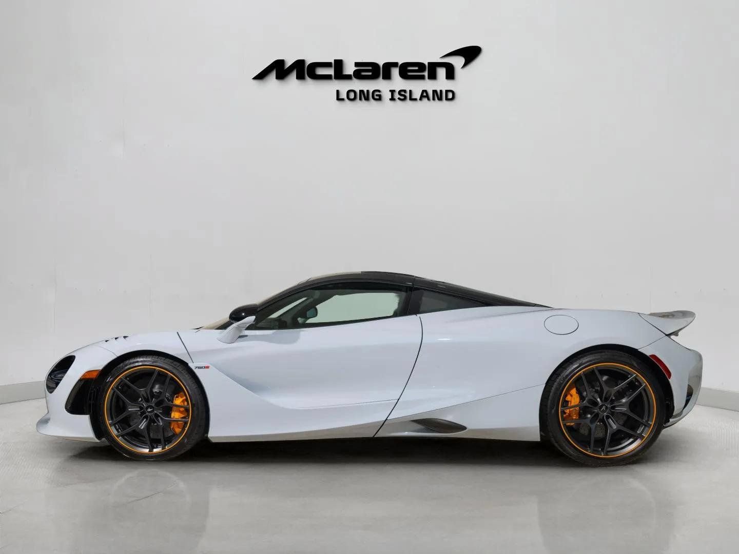 New 2026 McLaren 750S photo 6