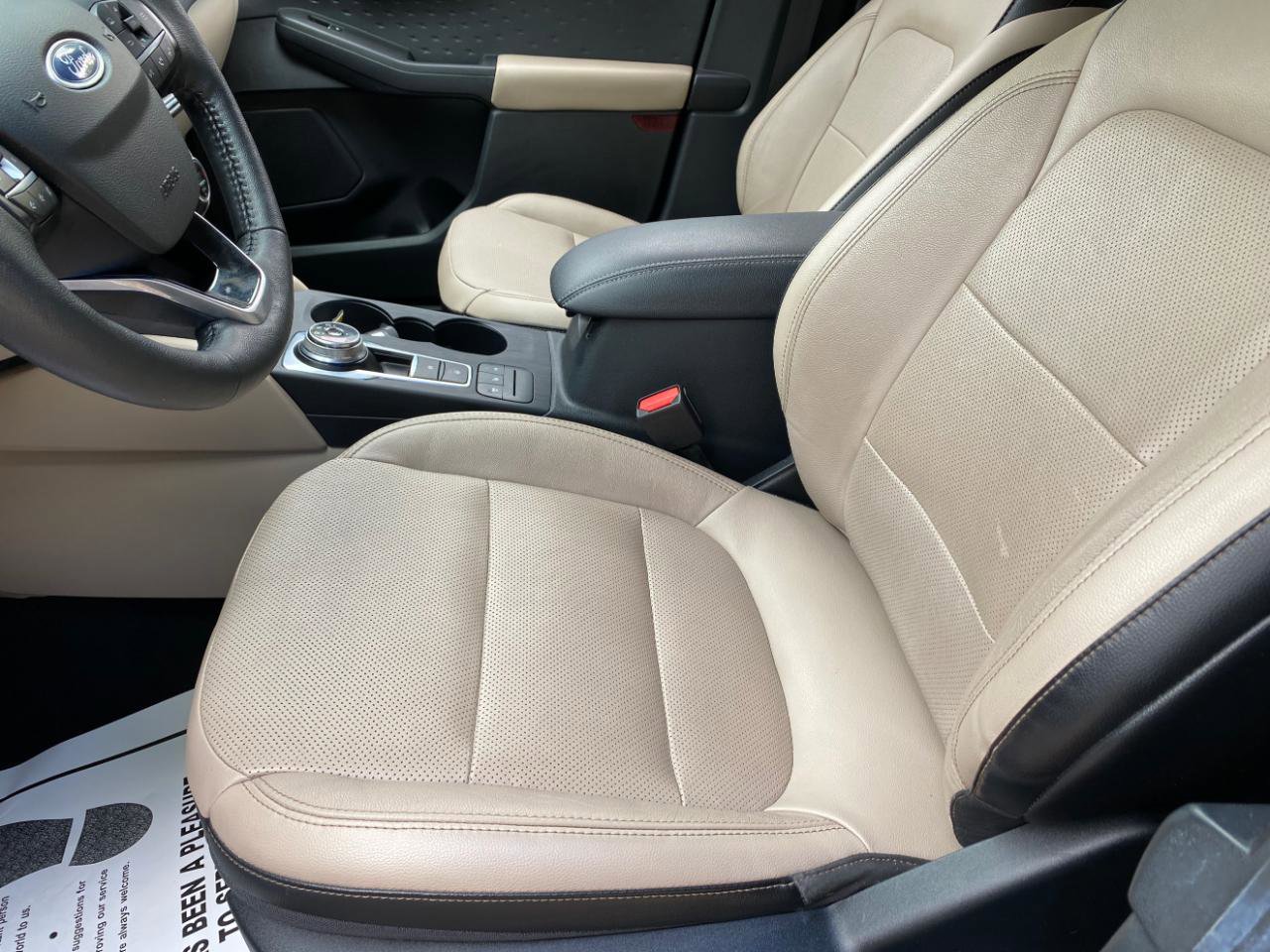 2020 Ford Escape Titanium