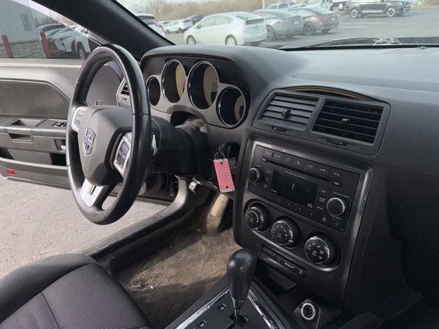 2014 Dodge Challenger SXT