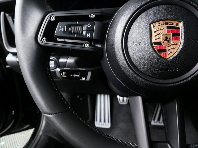 2025 Porsche 911 Carrera T