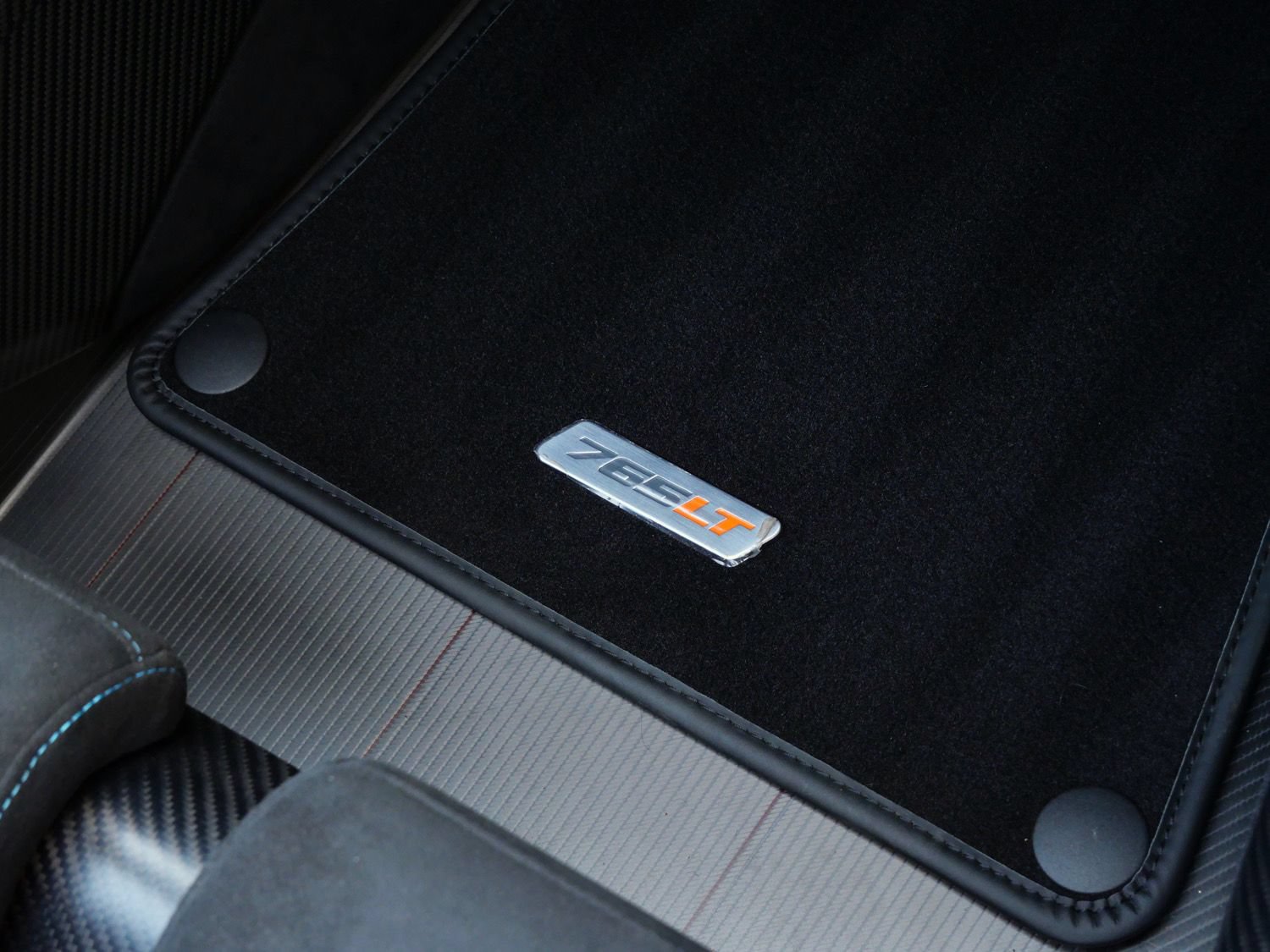 Used 2022 McLaren 765LT photo 43