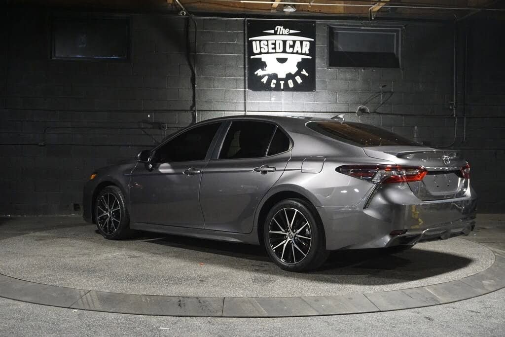 2022 Toyota Camry SE