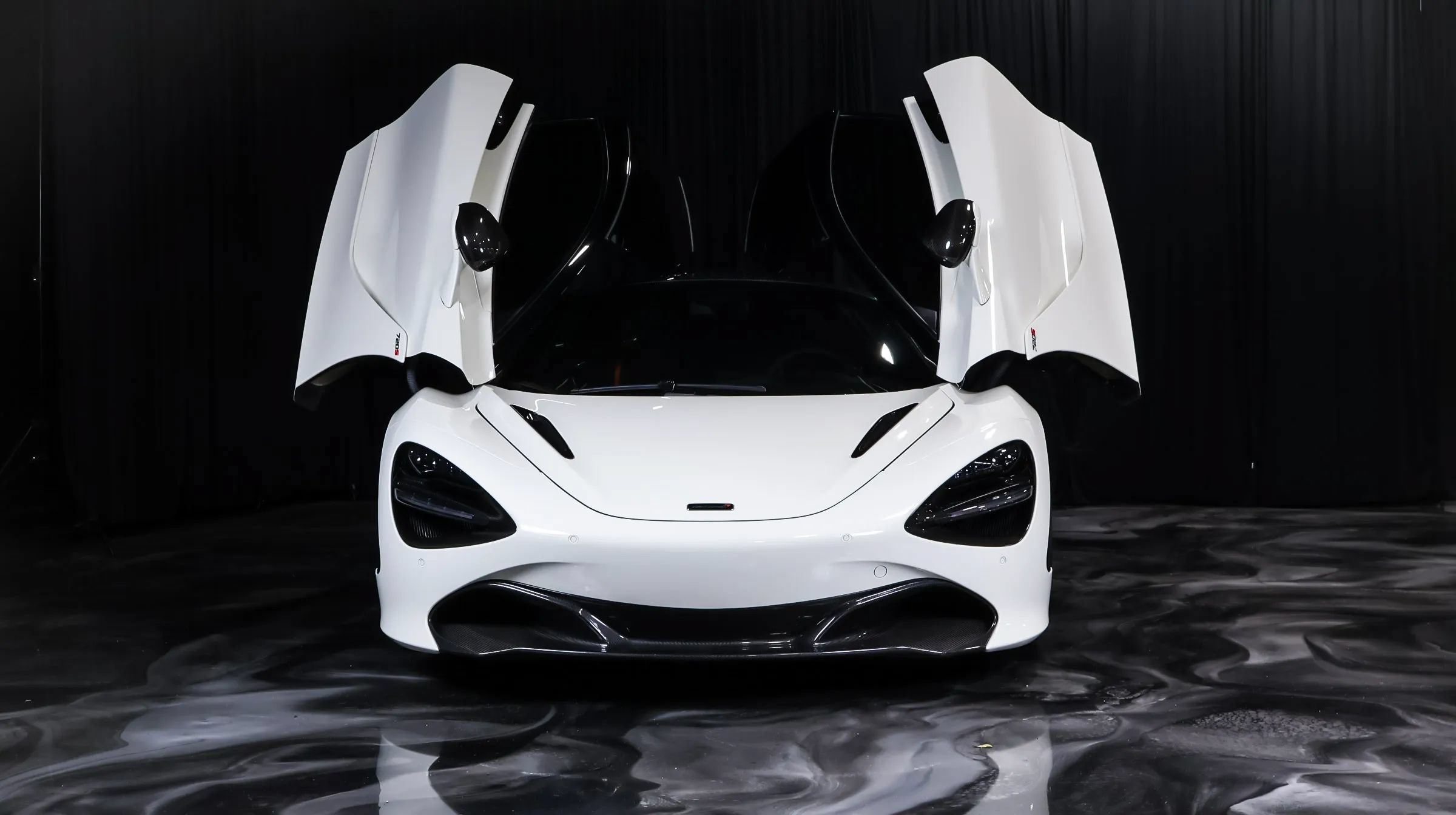 Used 2018 McLaren 720S Performance photo 10