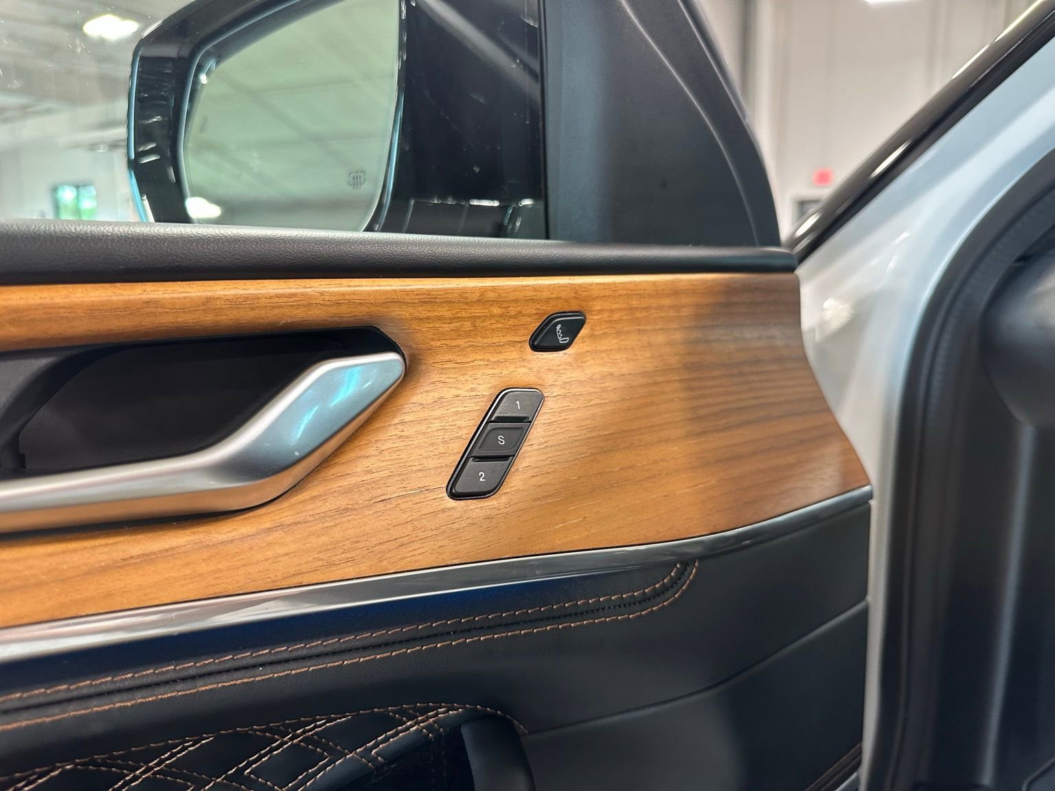 2024 Jeep Grand Cherokee Summit