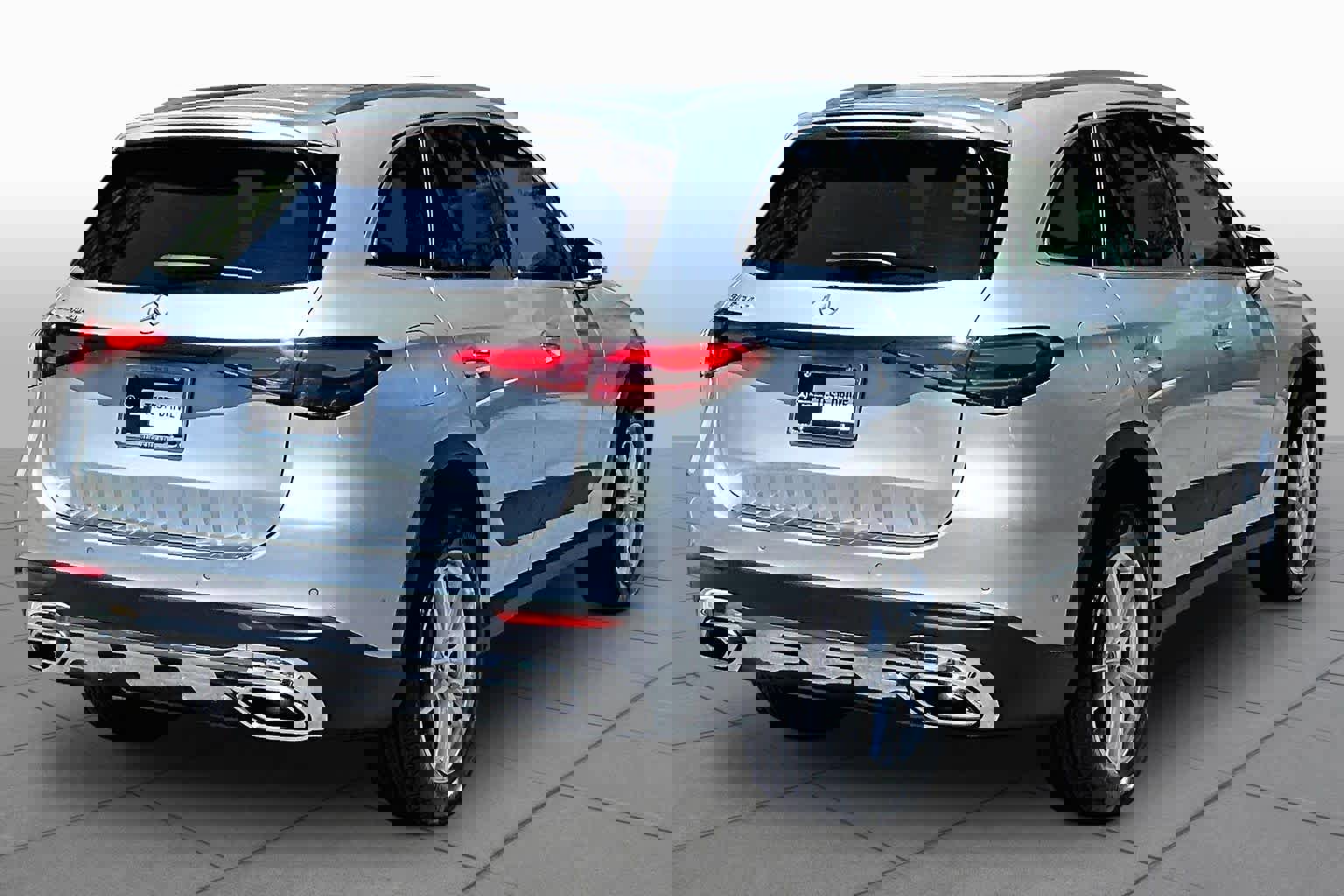 2025 Mercedes-Benz GLC 300