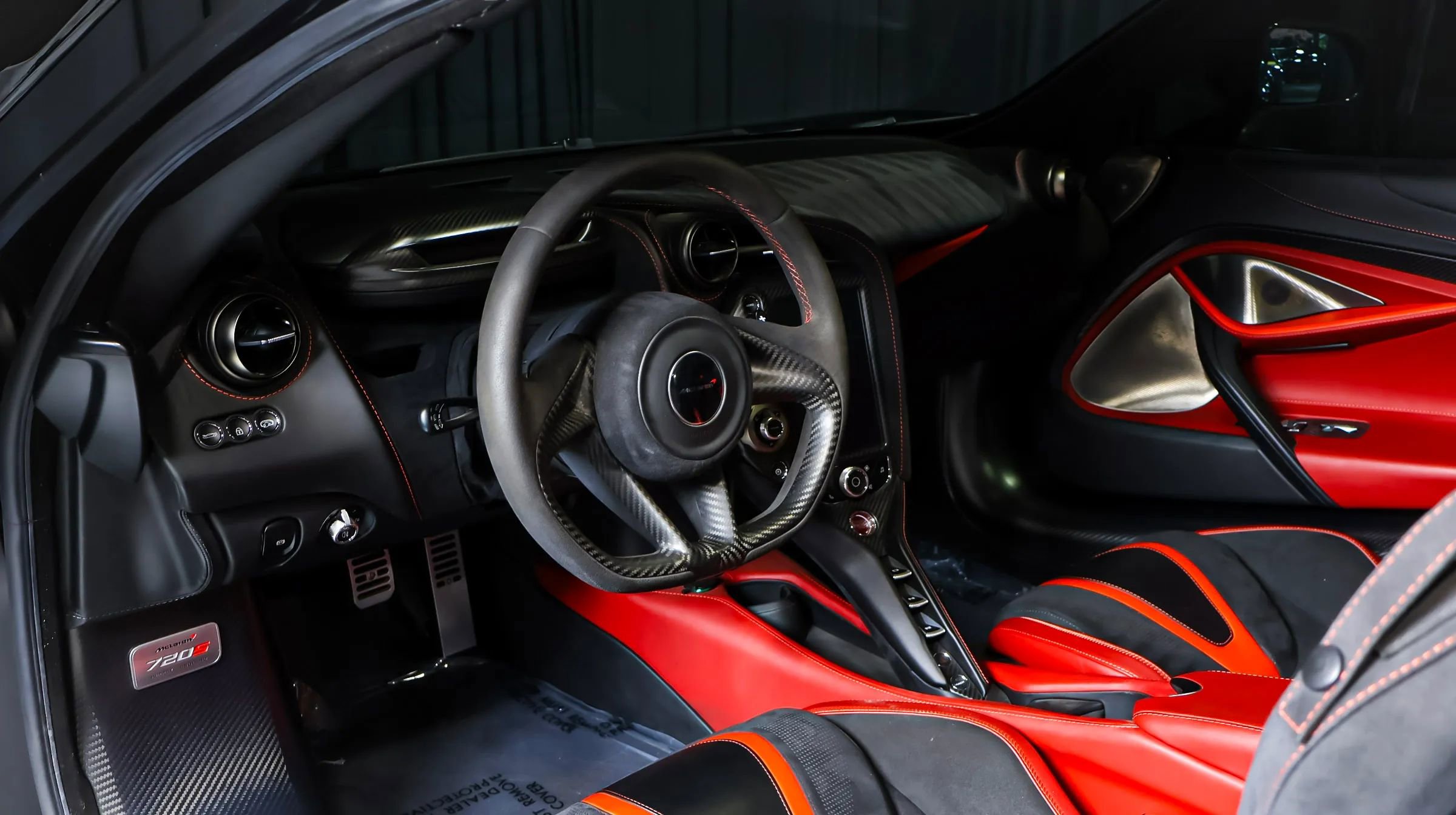 Used 2018 McLaren 720S photo 19