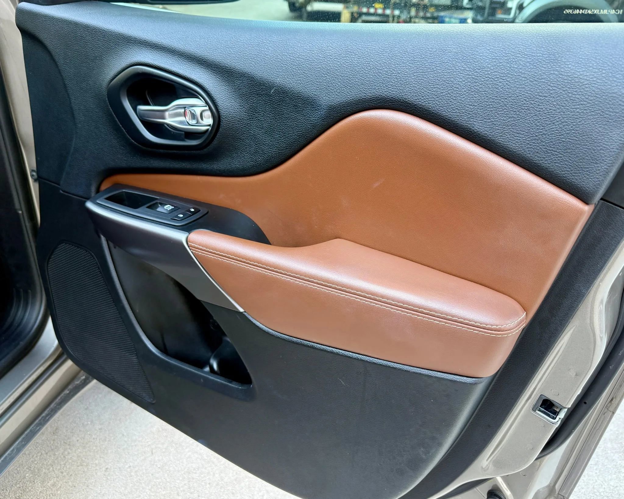 2019 Jeep Cherokee Overland