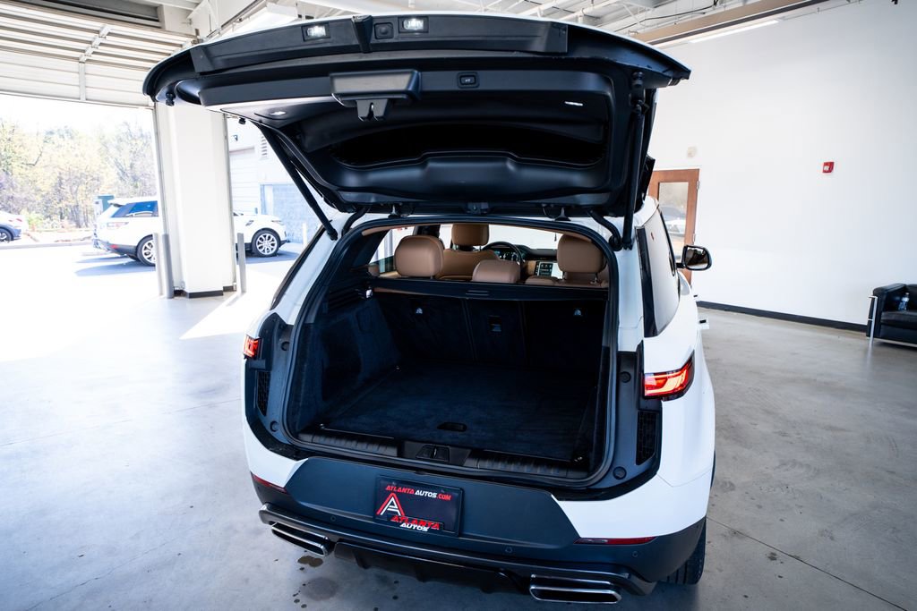 2023 Land Rover Range Rover Sport SE