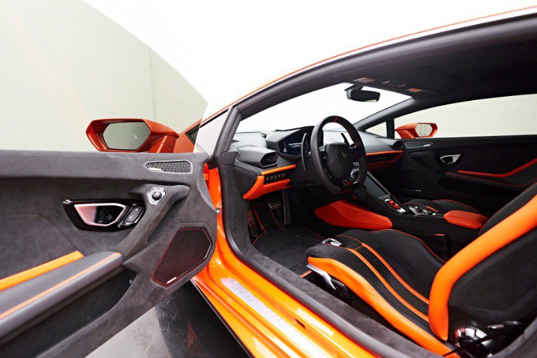 Used 2023 Lamborghini Huracan Tecnica