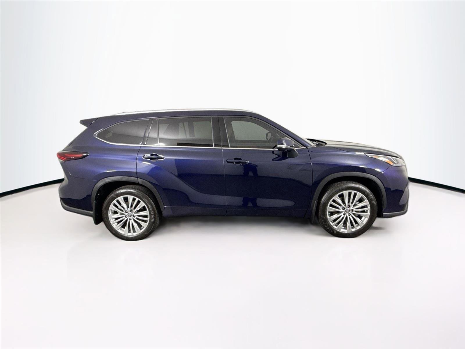 2024 Toyota Highlander Platinum