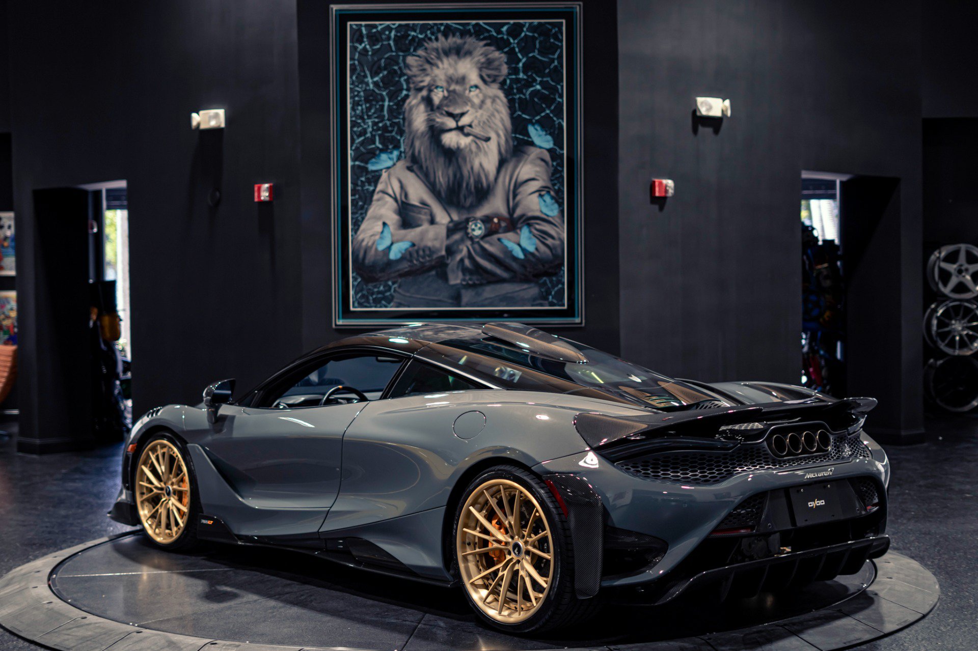 Used 2021 McLaren 765LT photo 52