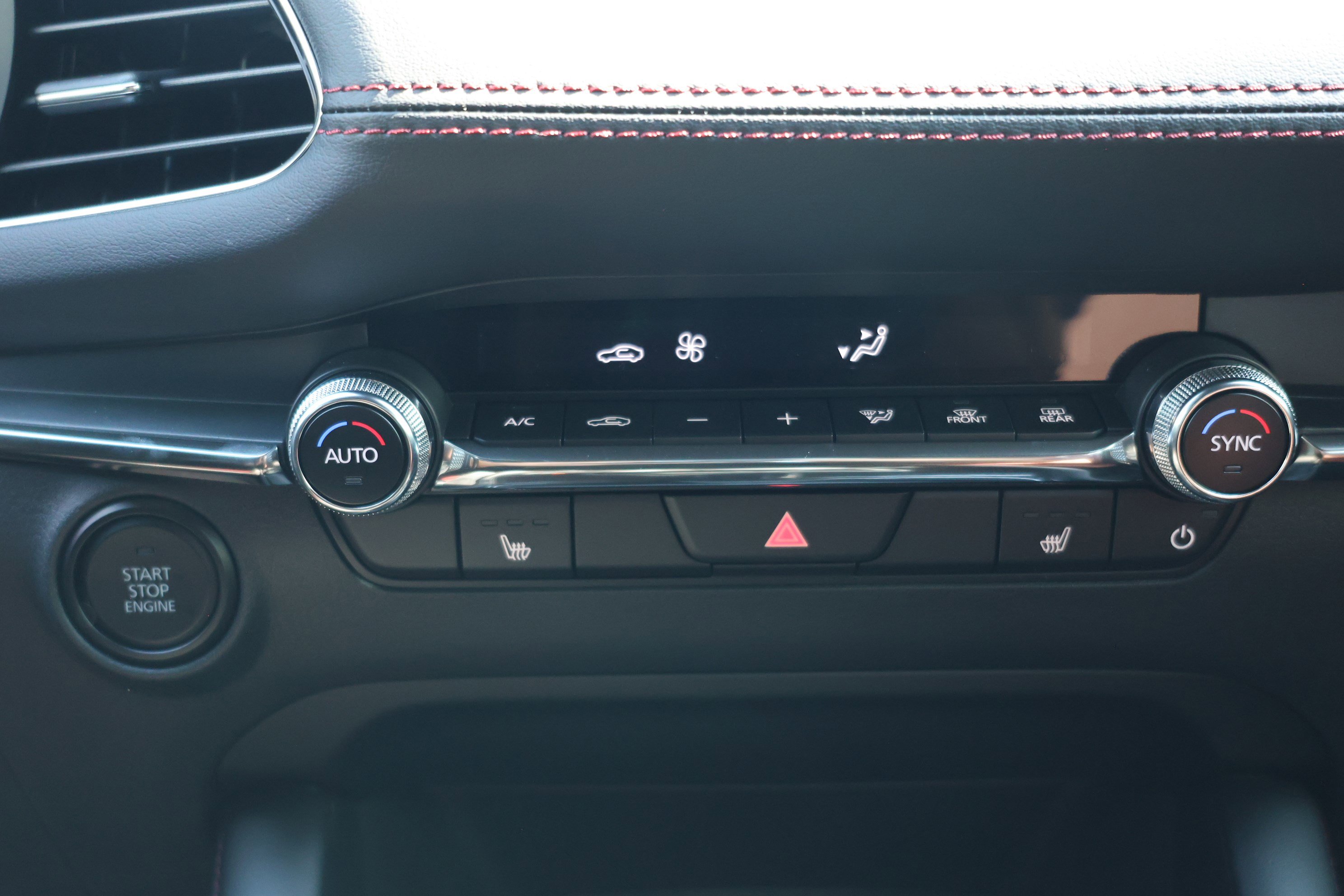 2026 MAZDA Mazda3 Carbon