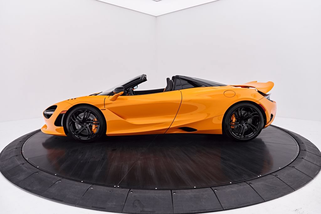 Used 2025 McLaren 750S Spider photo 24