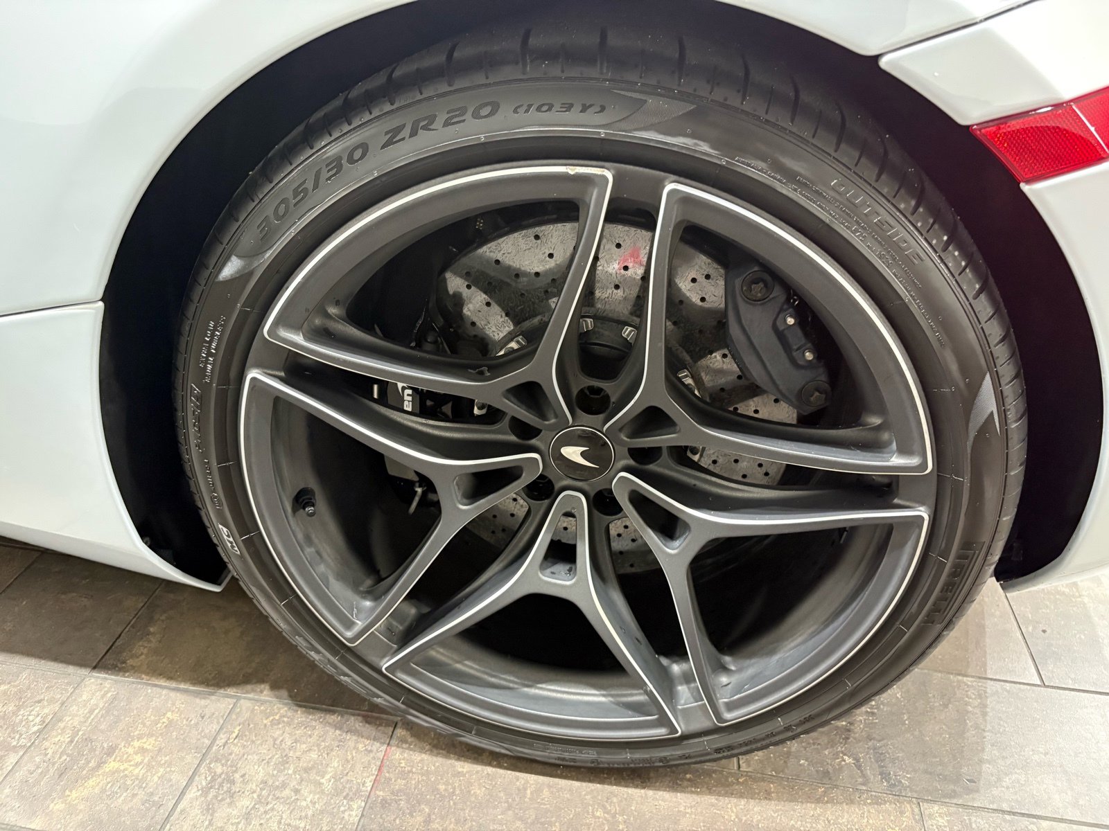 Used 2020 McLaren 720S Luxury photo 29