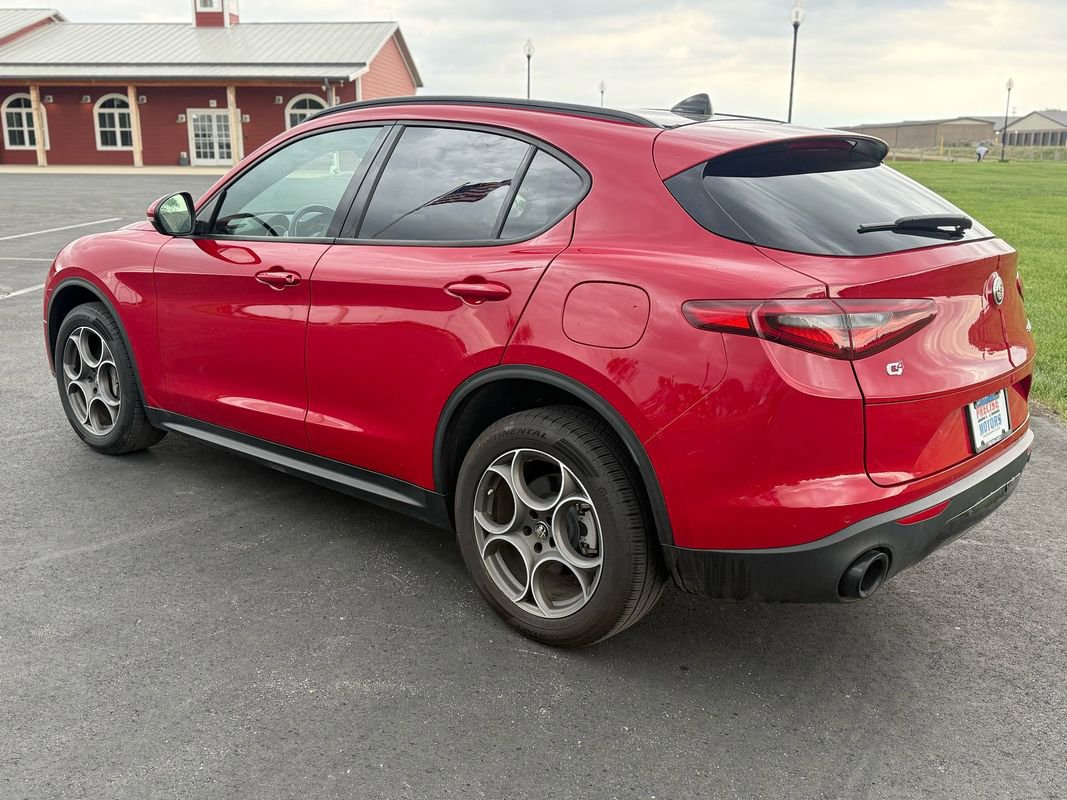 2022 Alfa Romeo Stelvio Sprint