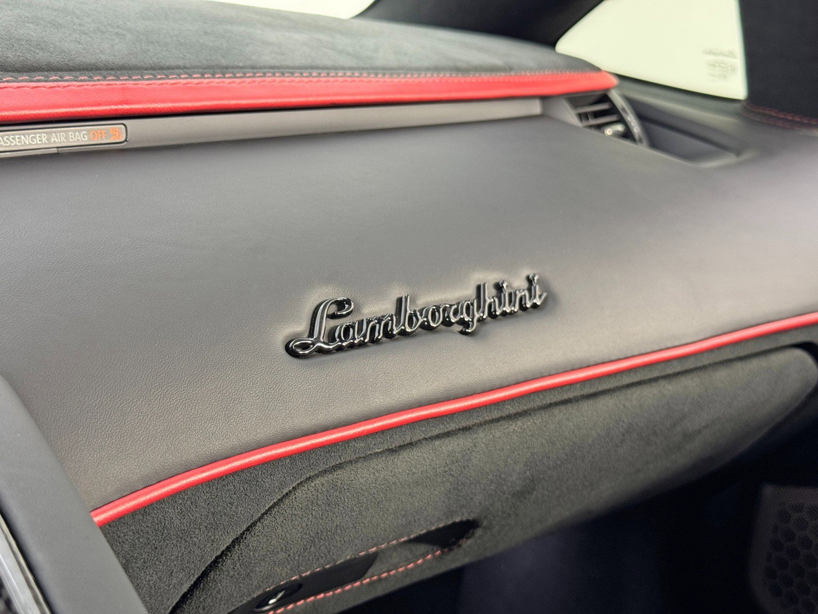 2017 Lamborghini Aventador S