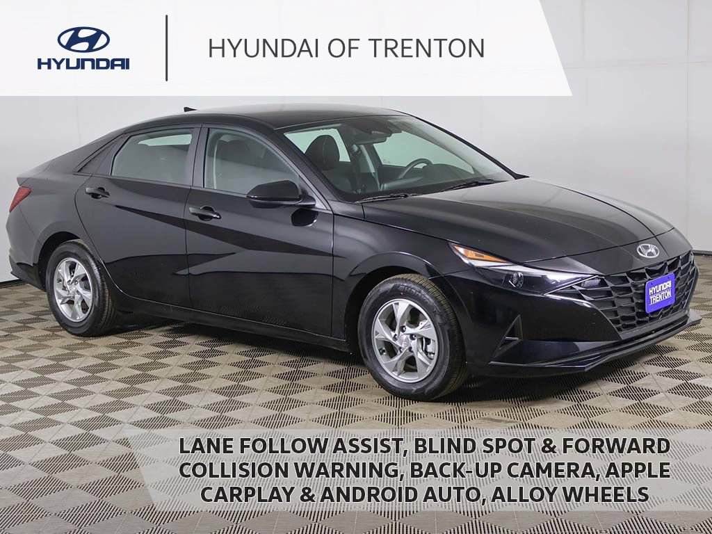 Certified 2023 Hyundai Elantra SE w/ Cargo Package