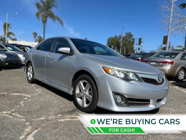 2014 Toyota Camry SE