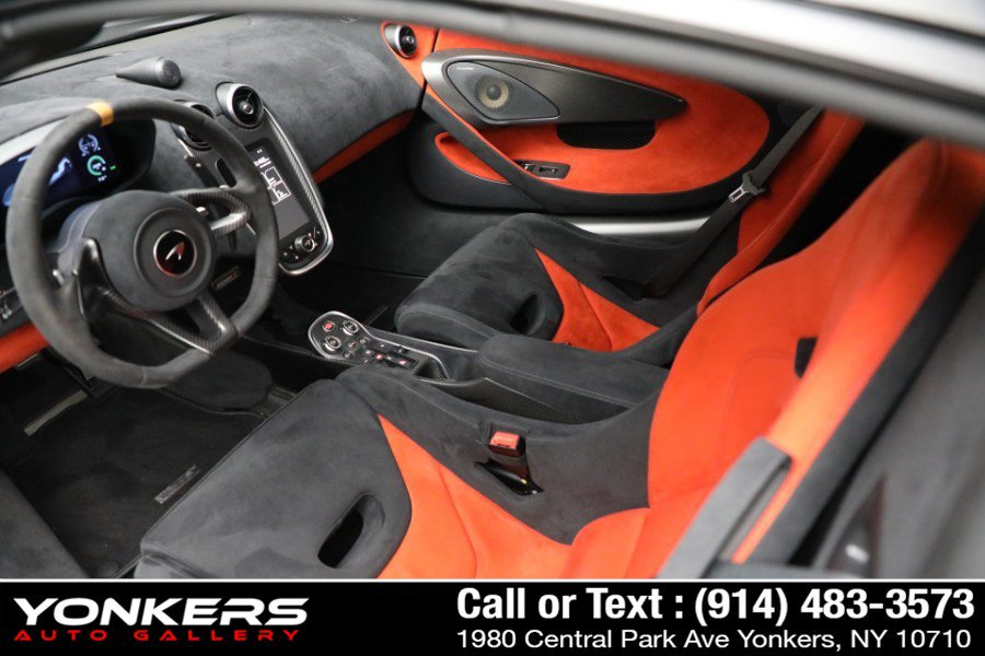 Used 2020 McLaren 600LT Spider photo 23