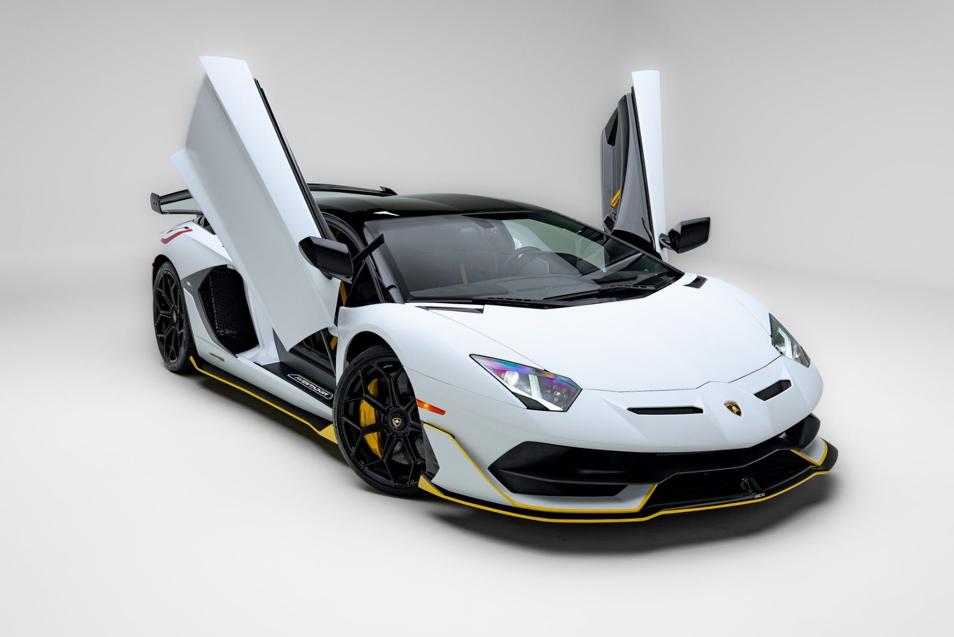 Used 2021 Lamborghini Aventador SVJ