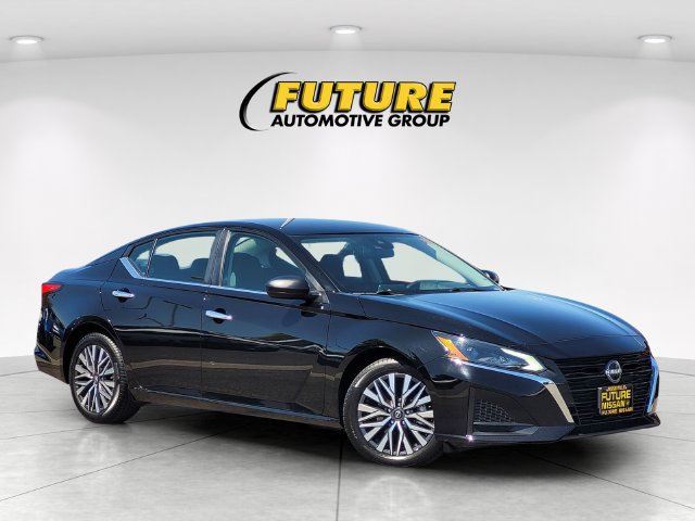 Certified 2025 Nissan Altima 2.5 SV