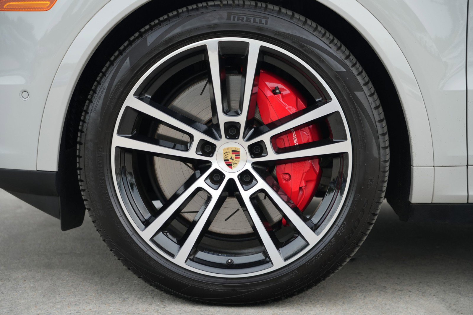 2024 Porsche Cayenne Turbo