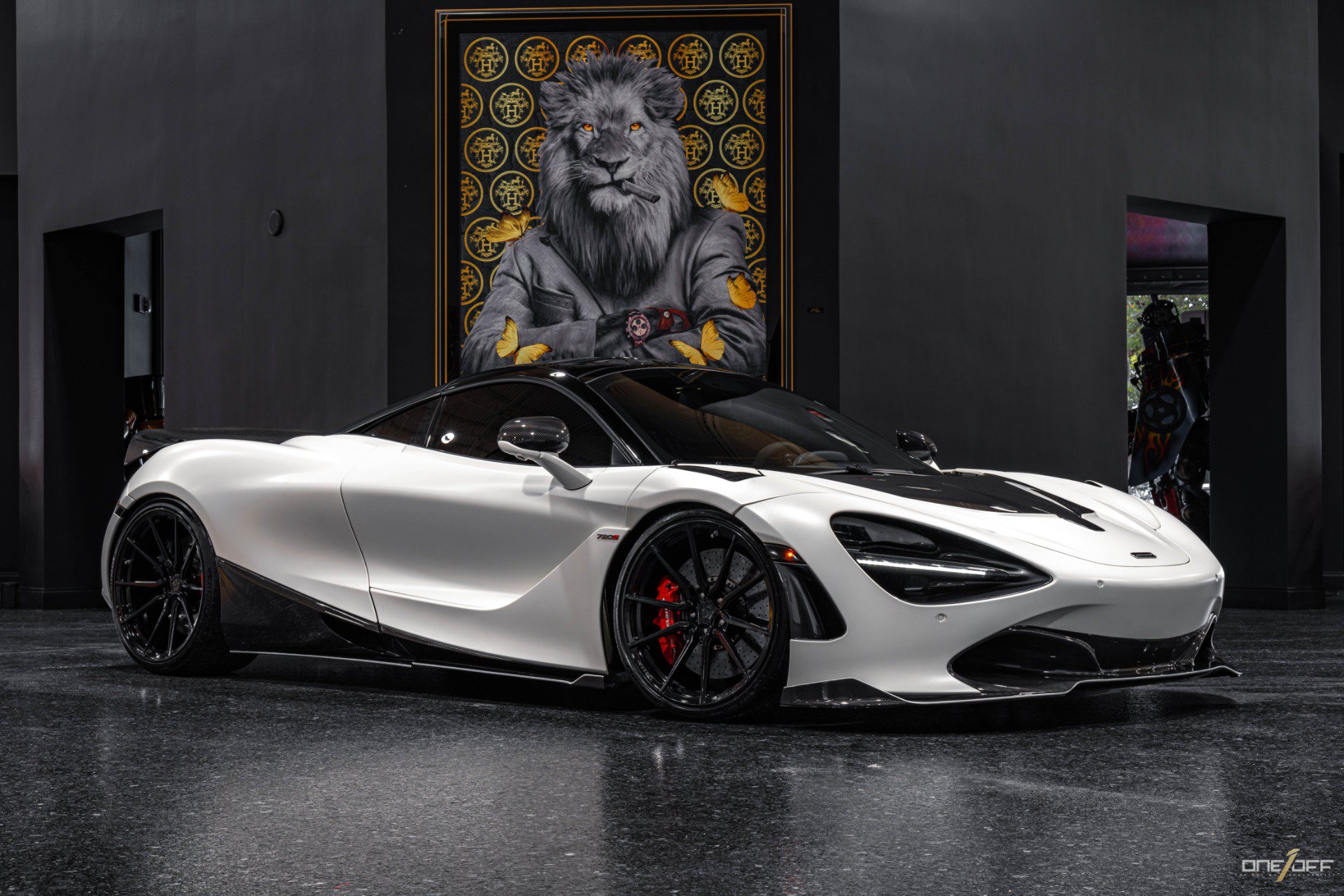 Used 2018 McLaren 720S Performance photo 3