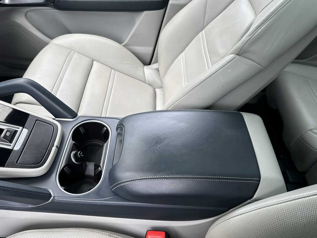 2023 Porsche Cayenne Turbo S