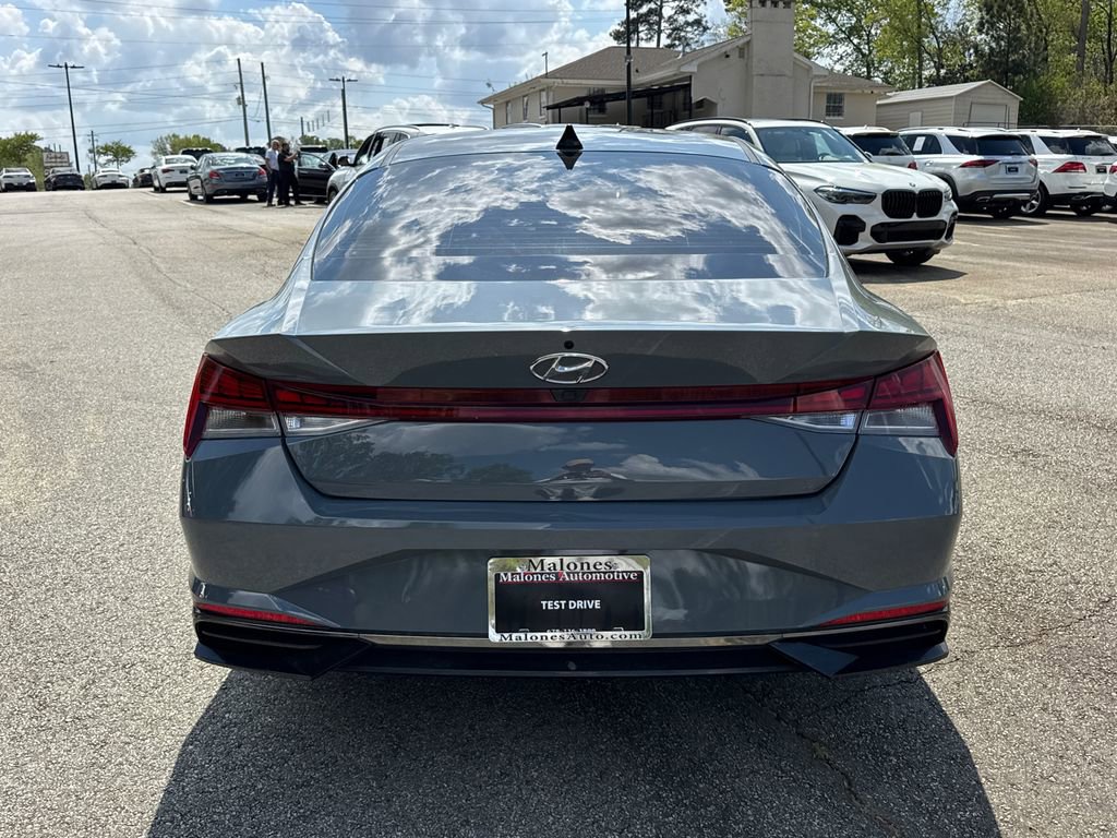 2022 Hyundai Elantra SEL