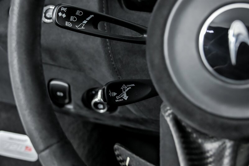 Used 2019 McLaren 720S Performance photo 29