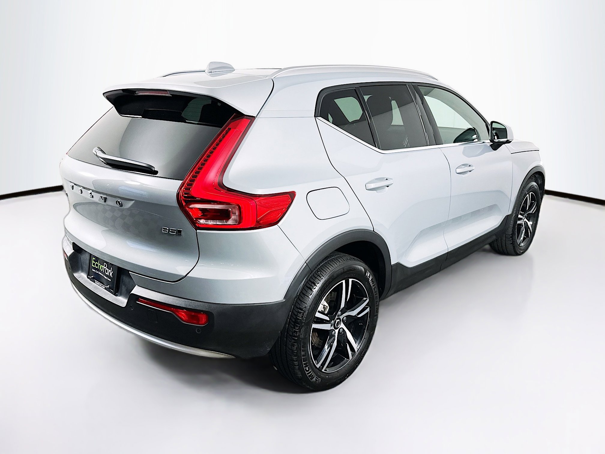 2025 Volvo Xc40 B5 Core