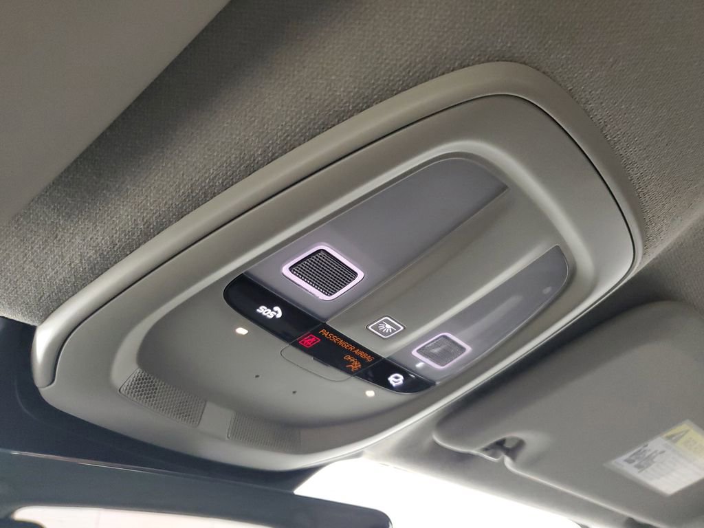 2026 Volvo Xc40 B5 Core