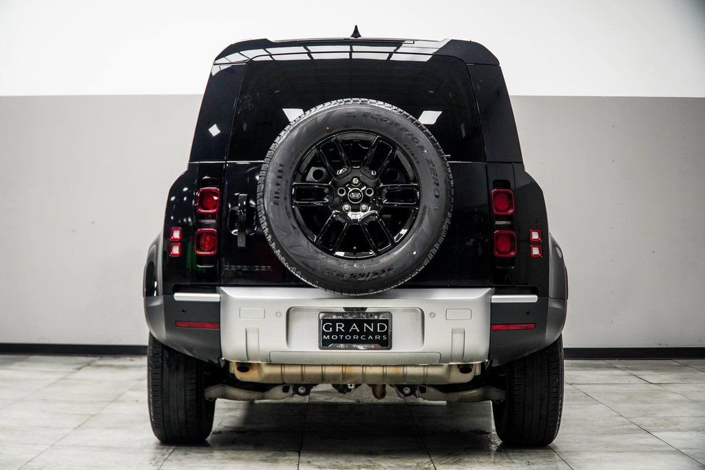 2025 Land Rover Defender 110 S