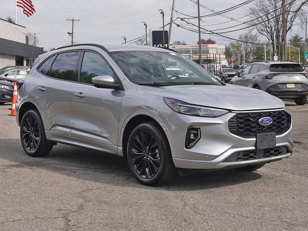 2023 Ford Escape ST-Line Elite