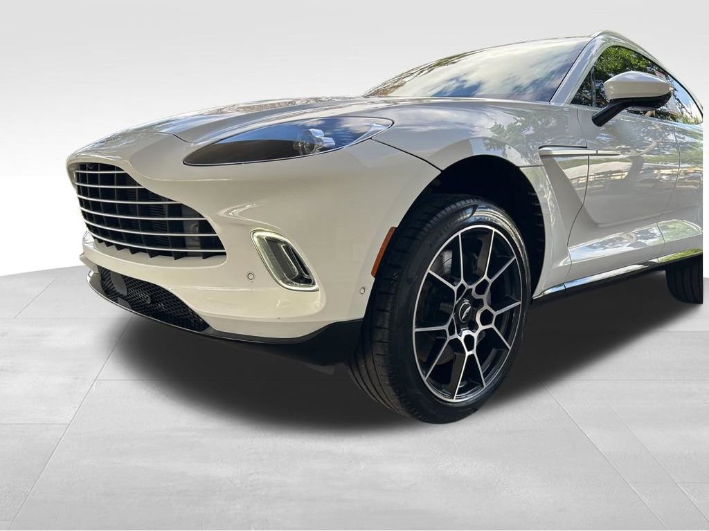 2021 Aston Martin DBX