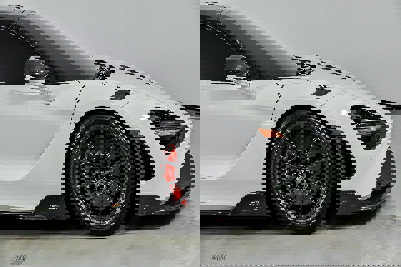 Used 2021 McLaren 765LT photo 19