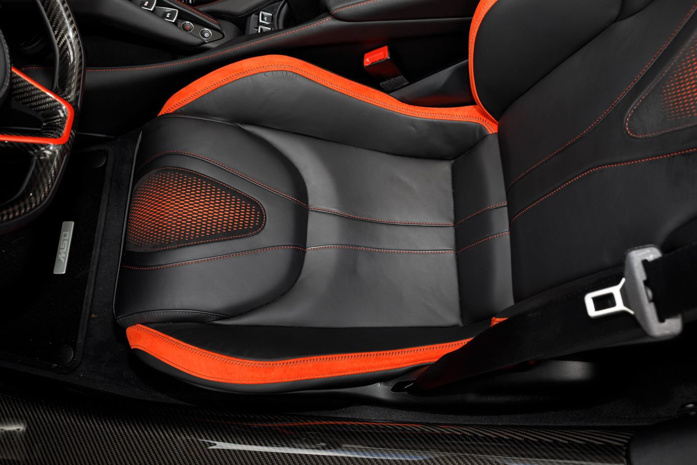 Used 2024 McLaren 750S Spider photo 49